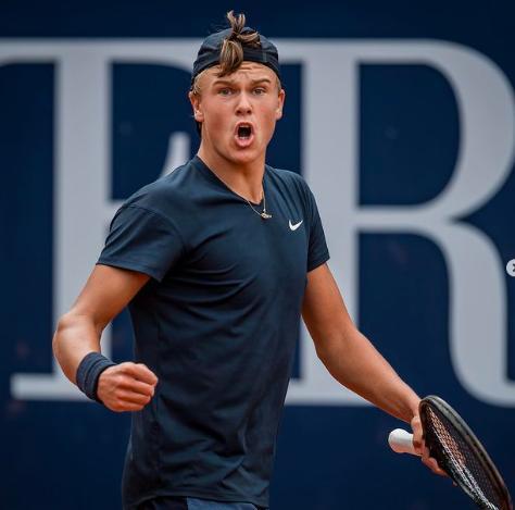 焦在竞技层 焦在竞技层