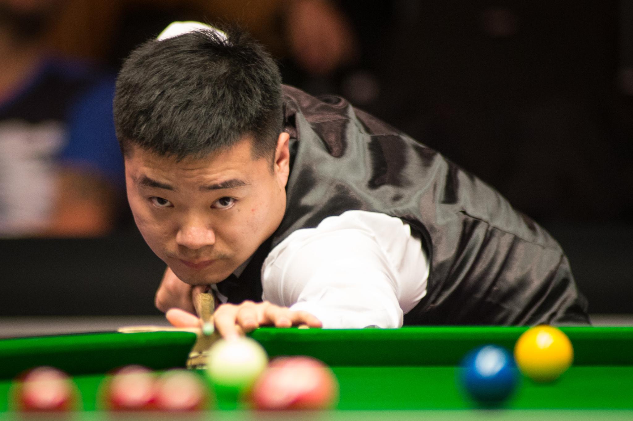 充满骄傲 充满骄傲