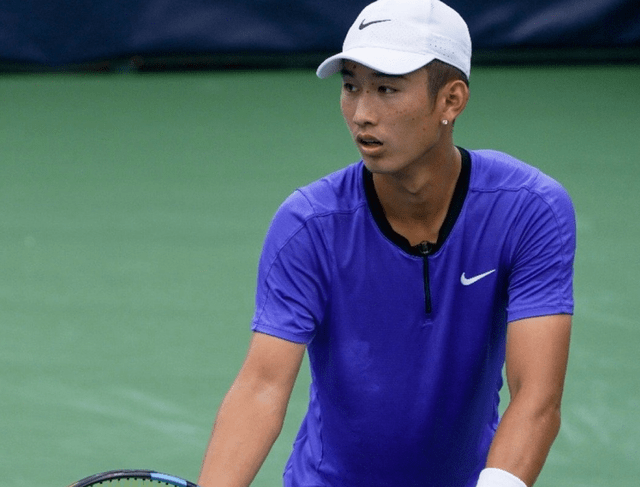 他的年薪却 他的年薪却