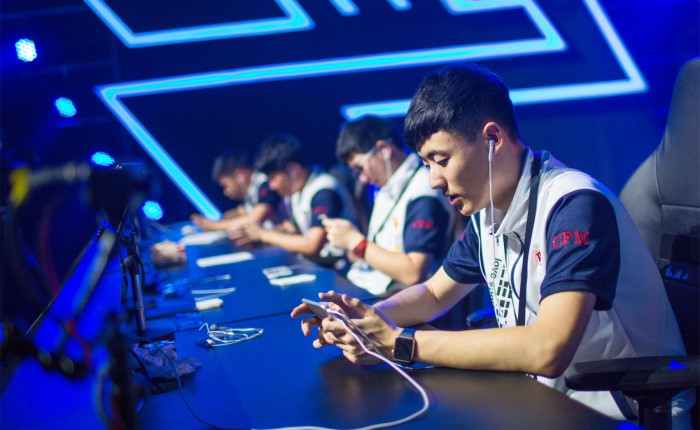 稳固其在联 稳固其在联