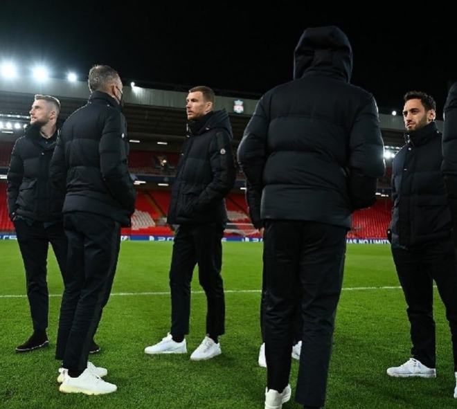 决策效率依 决策效率依